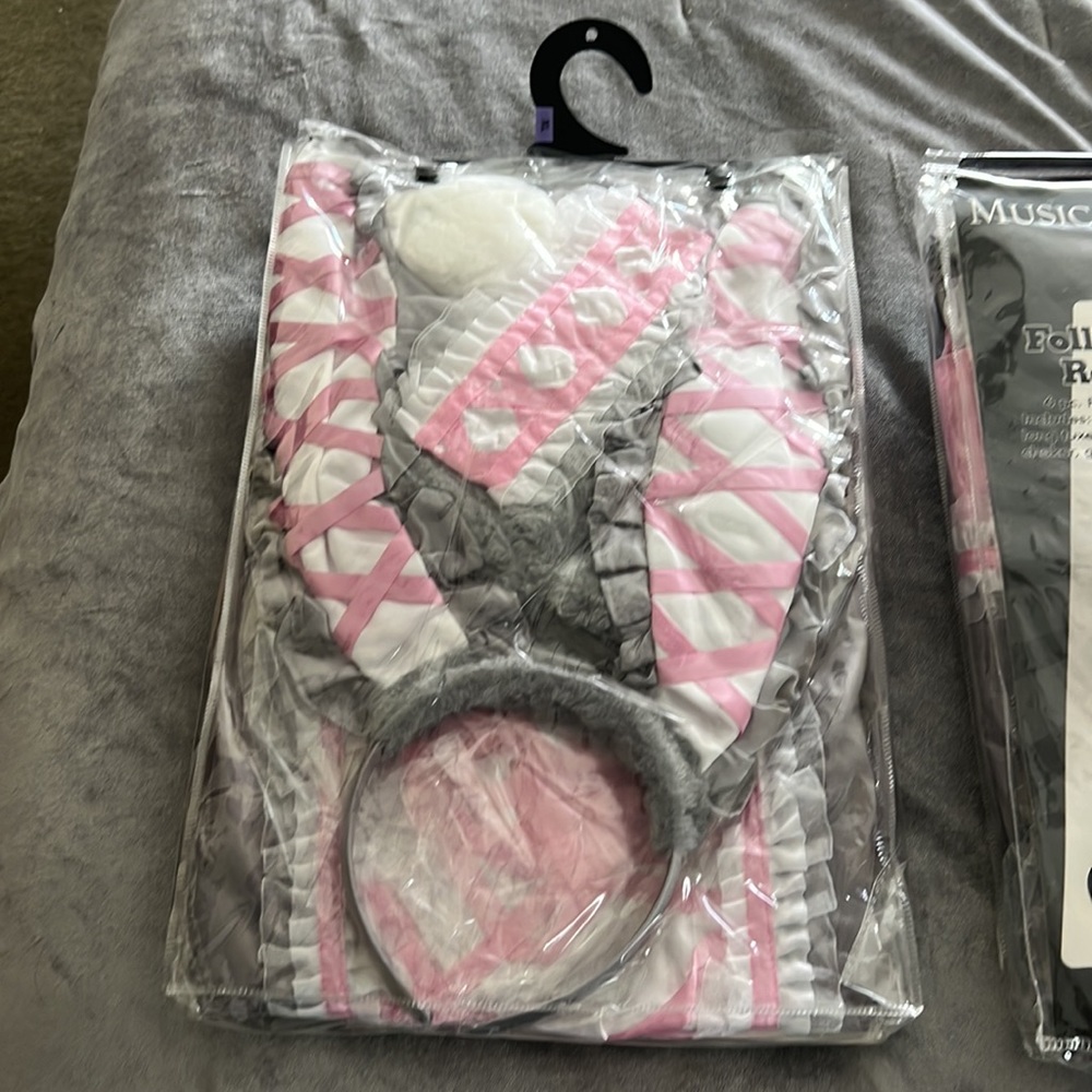 Follow Me Rabbit Costume - Picture 2 of 2